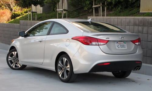 Hyundai Elantra Coupe #4