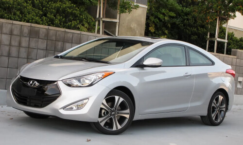 Hyundai Elantra Coupe #9