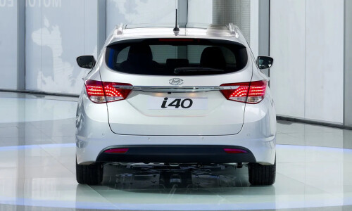 Hyundai i40cw #10