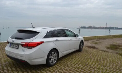Hyundai i40cw #11