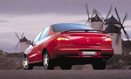 Hyundai Lantra #4