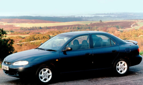 Hyundai Lantra #13