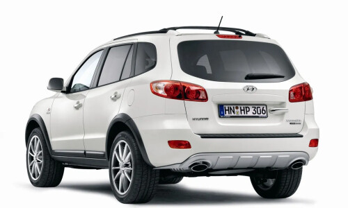 Hyundai Santa Fe Vanilla White #2