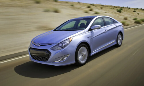 Hyundai Sonata Hybrid #9