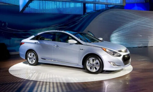 Hyundai Sonata Hybrid #10