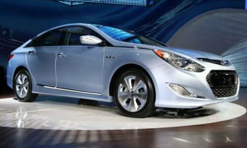 Hyundai Sonata Hybrid #11
