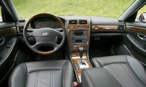 Hyundai XG350 #7