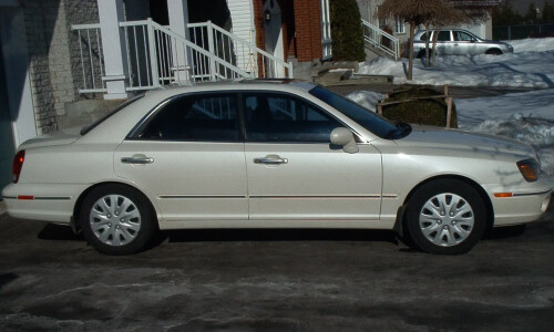 Hyundai XG350 #9