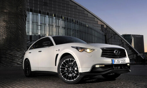 Infiniti FX50 #7