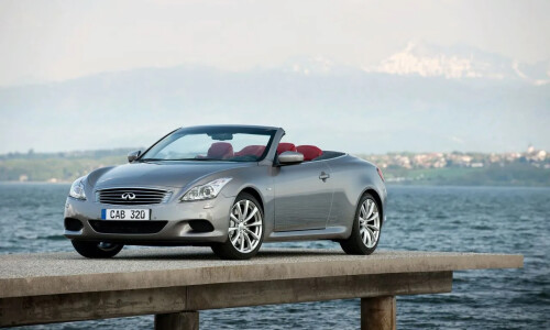 Infiniti G37 Cabrio #4