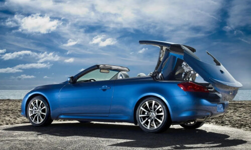 Infiniti G37 Cabrio #11