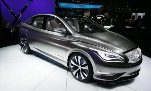 Infiniti LE #9