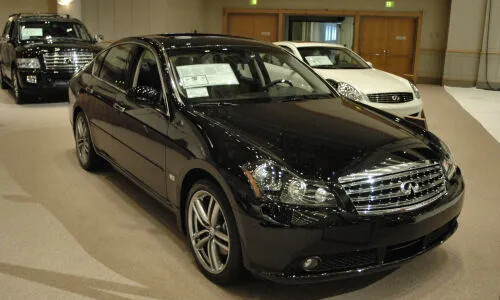 Infiniti M35 #2
