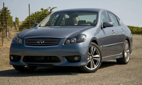 Infiniti M35 #8