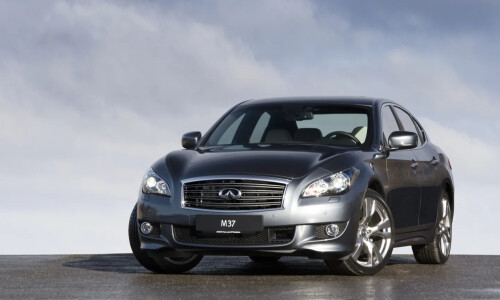Infiniti M35h #6