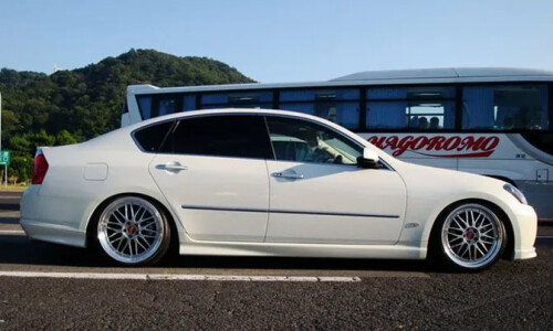 Infiniti M45 #1