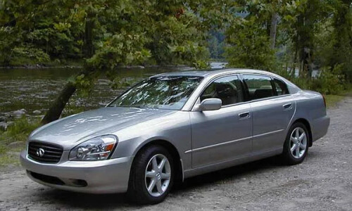 Infiniti Q #10