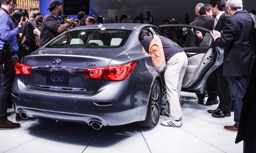 Infiniti Q50 #10