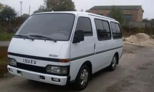 Isuzu Midi #4