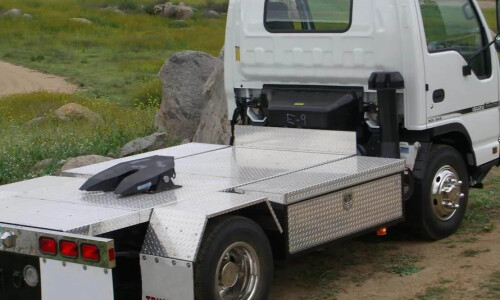 Isuzu N-Serie #11