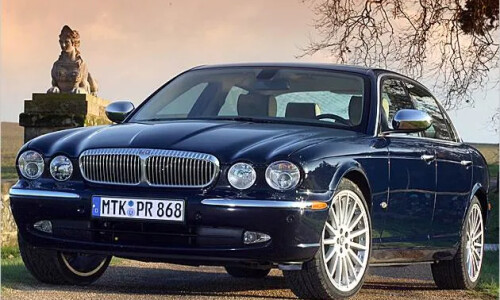 Jaguar Daimler Super Eight #6