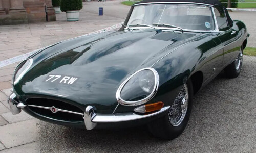 Jaguar E-Type #9
