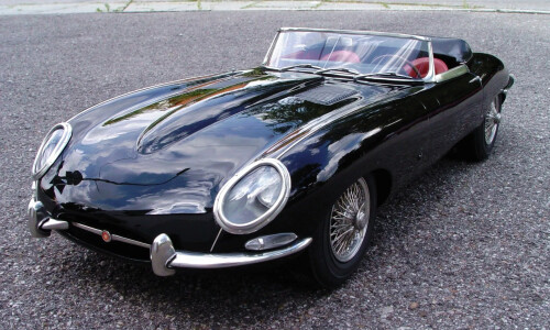Jaguar E-Type #12