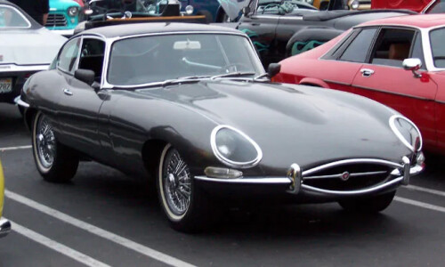Jaguar E-Type #13