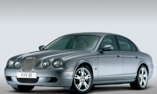 Jaguar S-Type #12