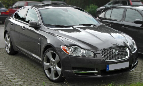 Jaguar XF #9