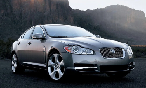 Jaguar XF #11