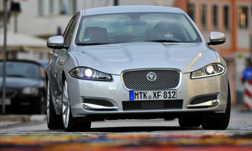 Jaguar XF 2.2 Diesel #12
