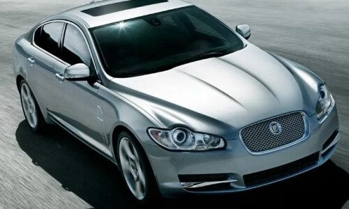 Jaguar XF 4.2 SV8 #1