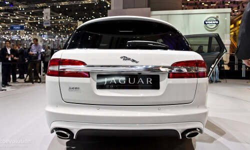 Jaguar XF Sportbrake #6