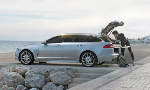 Jaguar XF Sportbrake #14