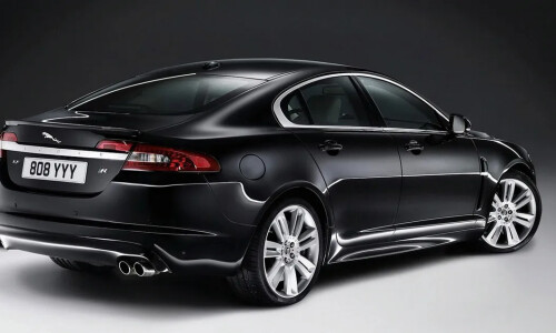 Jaguar XFR #8