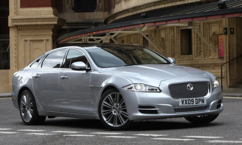 Jaguar XJ #7