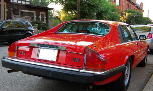 Jaguar XJ-S #12
