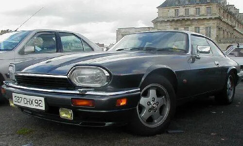Jaguar XJ-S #15