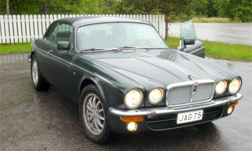 Jaguar XJ12 #7