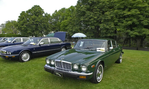 Jaguar XJ12 #10