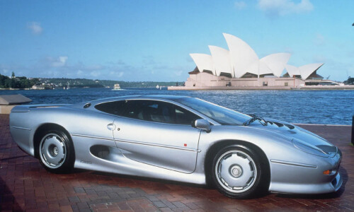 Jaguar XJ220 #1