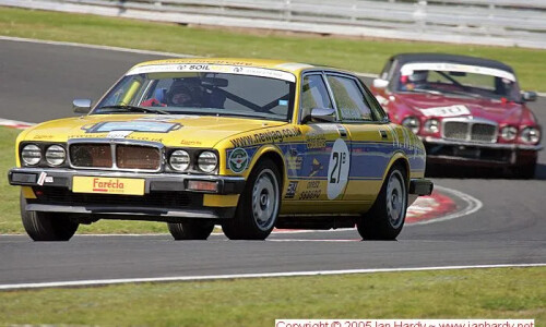 Jaguar XJ40 #8