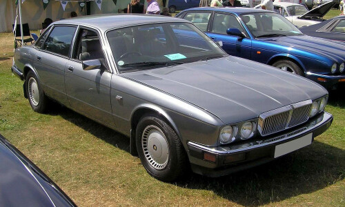 Jaguar XJ6 #2
