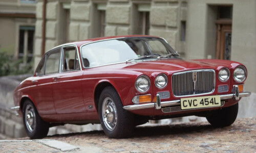 Jaguar XJ6 #3