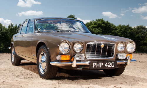 Jaguar XJ6 #8