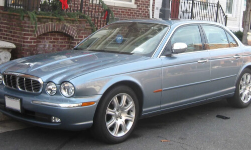 Jaguar XJ8 #5