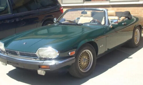 Jaguar XJSC #6