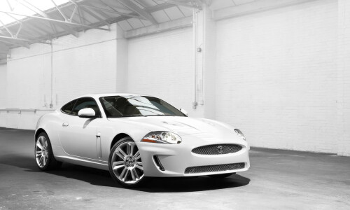 Jaguar XKR #4