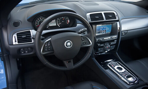 Jaguar XKR #11